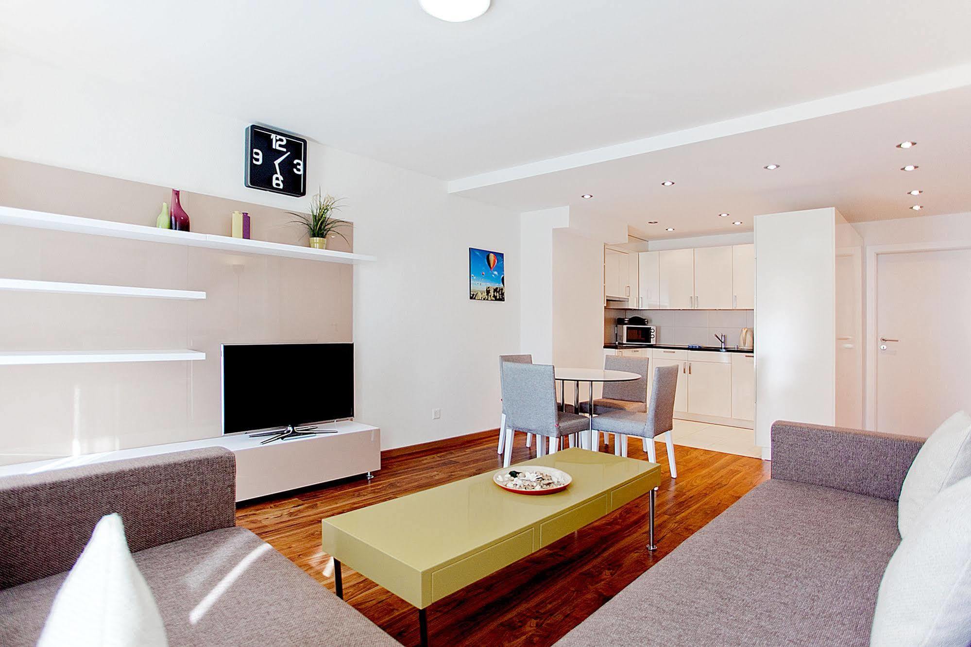 Premium Apartments By Livingdowntown Zurique Exterior foto
