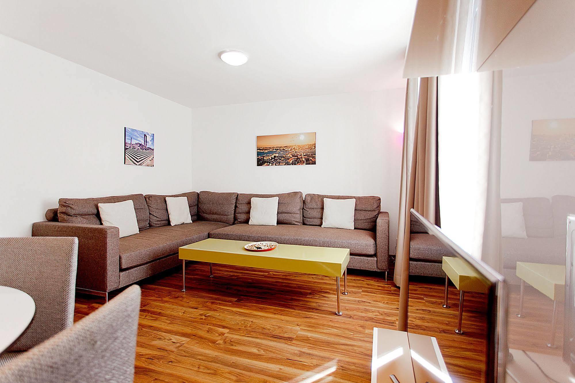 Premium Apartments By Livingdowntown Zurique Exterior foto